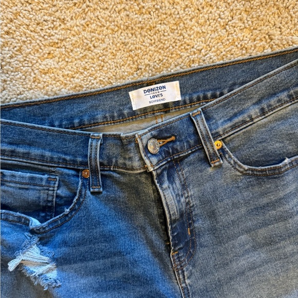 Levi’s Blue Denim Jeans - Picture 3 of 5